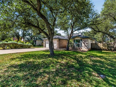 Kitchen at 3115 Blazing Star TRL - 3 bed 2 bath home