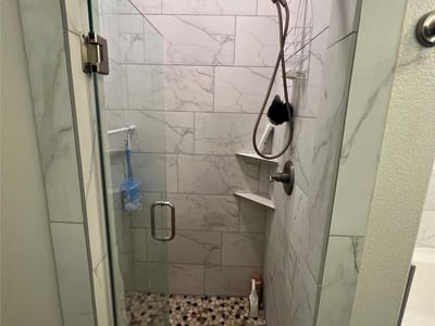 Bathroom at 312 Sunrise Hls - 4 bed 3 bath home