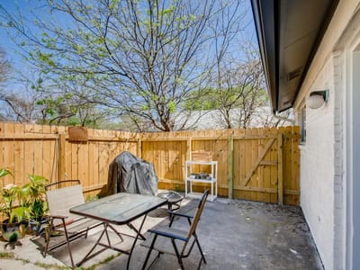 Primary bedroom at 312 W William Cannon DR Unit #A & B - Buckingham Ridge Sec 04, Austin, TX