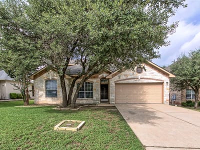 Living area at 313 Olmos DR - 4 bed 2 bath home