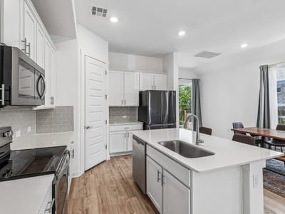 Property photo 4 at 313 Peace Pipe WAY - 4 bed 3 bath home