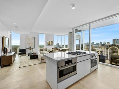 Property photo 2 at 313 W 17th ST Unit #1607 - 3 bed 3 bath home