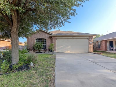 Property photo 2 at 3133 Clinton PL - 3 bed 2 bath home