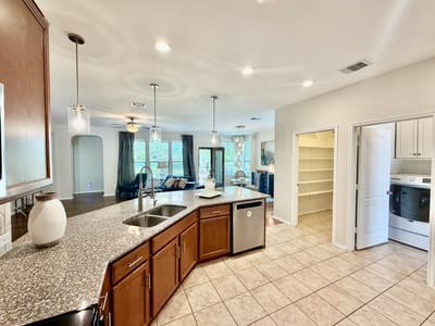 Primary bedroom at 31428 Kingsway RD - 3 bed 2 bath home