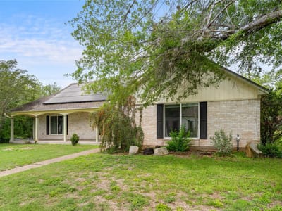Kitchen at 315 E Fannin St - 3 bed 2 bath home