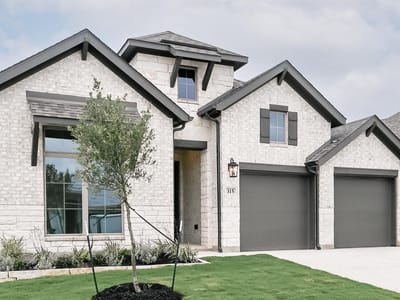 Living area at 315 Foxfire CV - 4 bed 3 bath home