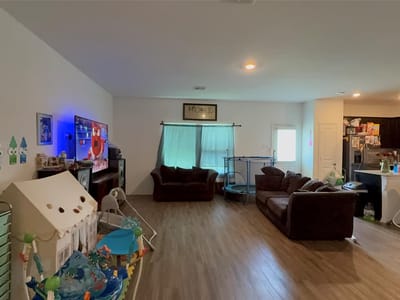 Living area at 316 Geode Gln - 4 bed 2 bath home