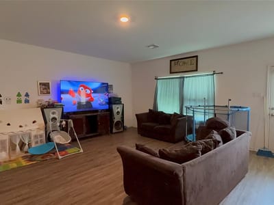 Primary bedroom at 316 Geode Gln - 4 bed 2 bath home