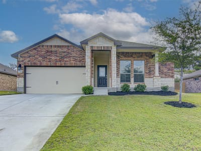 Living area at 316 Pepper Mill LOOP - 3 bed 2 bath home