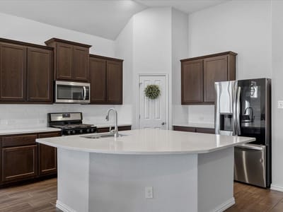 Property photo 3 at 3164 Hidalgo LOOP - 4 bed 2 bath home