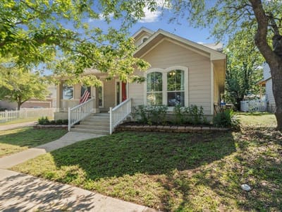 Kitchen at 317 Bandstand LN - 3 bed 2 bath home