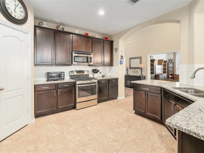Living area at 317 Orchard Hill TRL - 3 bed 2 bath home