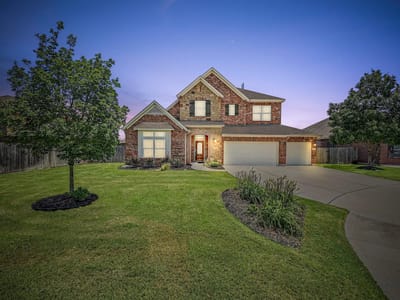 Living area at 318 Gaspar Bnd - 4 bed 4 bath home