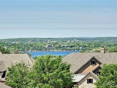 Living area at 319 Lombardia DR Unit #21B - 3 bed 2 bath home