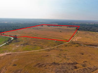 Property photo 2 at 319 R C Ln - Lockhart, TX