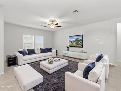 Property photo 4 at 320 Druse LN - 4 bed 2 bath home