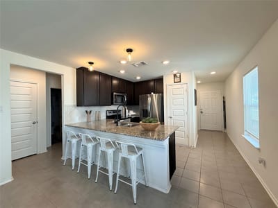 Property photo 2 at 320 Katie Elder DR - 2 bed 2 bath home