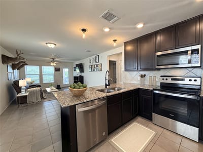 Property photo 4 at 320 Katie Elder DR - 2 bed 2 bath home