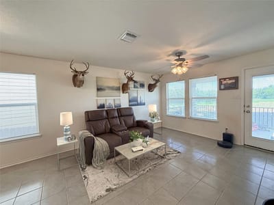 Property photo 5 at 320 Katie Elder DR - 2 bed 2 bath home