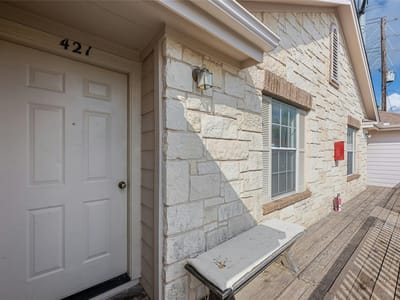 Living area at 3201 El Salido Pkwy Unit #Bldg E - Anderson Mill West Sec 10-B, Cedar Park, TX