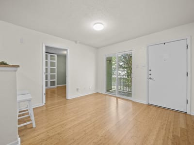 Primary bedroom at 3204 Menchaca RD Unit #704 - 1 bed 1 bath home