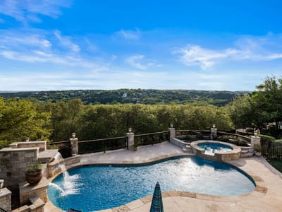 Living area at 3205 Wild Canyon Loop - 5 bed 3 bath home