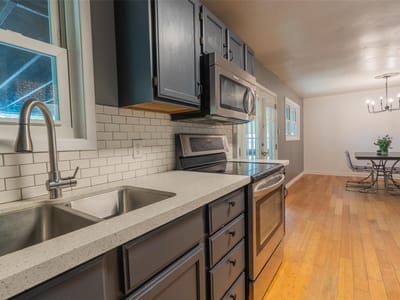 Primary bedroom at 3209 River Rd - 3 bed 2 bath home