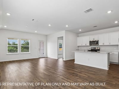 Property photo 4 at 321 Palestine TRL - 3 bed 2 bath home