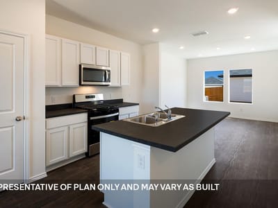 Living area at 321 Santo Domingo RD - 3 bed 2 bath home