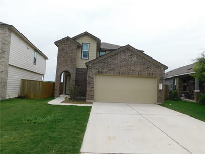 Living area at 321 W Bronco Billy DR - 4 bed 3 bath home