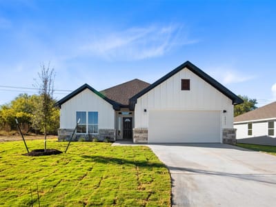 Living area at 3211 Llano Alto CIR - 3 bed 2 bath home