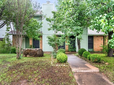 Living area at 3222 Tamarron Blvd Unit #A&B - Beecave Woods Sec 03 A, Austin, TX