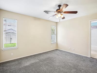 Bathroom at 323 Precipice WAY - 3 bed 2 bath home