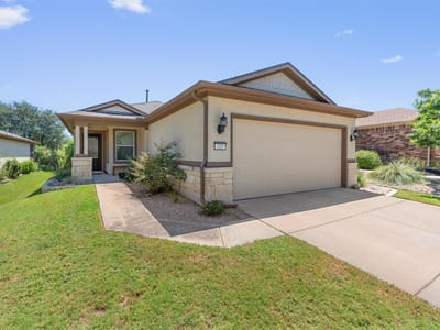 Property photo 3 at 323 Salado Creek LN - 2 bed 2 bath home