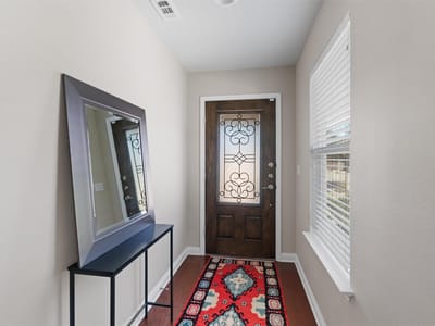 Property photo 4 at 323 Salado Creek LN - 2 bed 2 bath home