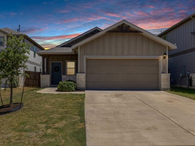 Property photo 3 at 323 Zuma DR - 3 bed 2 bath home