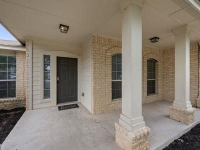 Living area at 3232 Clinton Pl - 3 bed 2 bath home
