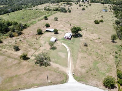 Property photo 5 at 326 Bartsch LN - Wilkerson, F, Red Rock, TX