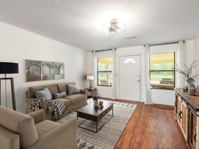 Primary bedroom at 326 Zapalac RD - 3 bed 2 bath home