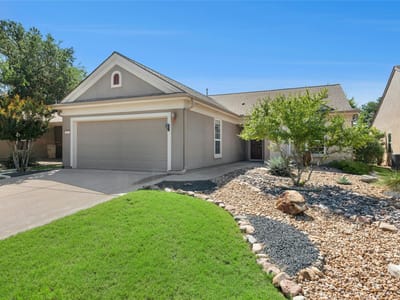Living area at 327 Yukon TER - 3 bed 2 bath home