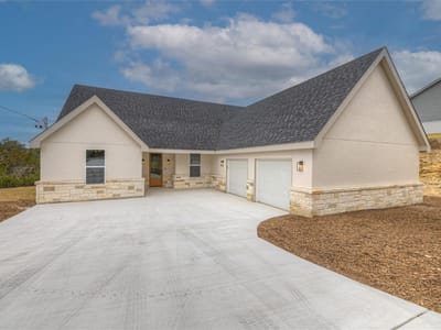 Property photo 3 at 328 Compass Rose - 3 bed 3 bath home