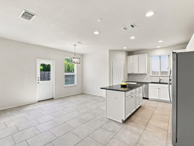 Property photo 5 at 329 Bonnet BLVD - 4 bed 2 bath home