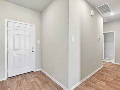 Property photo 5 at 330 Golden Paint TRL - 3 bed 2 bath home