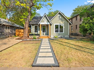 Property photo 3 at 3304 Harris Park Ave - 3 bed 2 bath home
