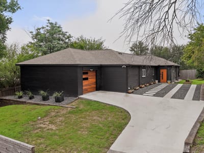 Property photo 2 at 3305 Hycreek DR - 4 bed 3 bath home