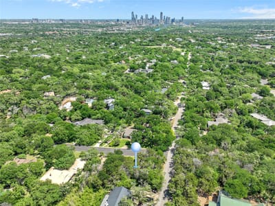 Property photo 3 at 3311 Gentry DR - Ridgewood Village Sec 04, West Lake Hills, TX