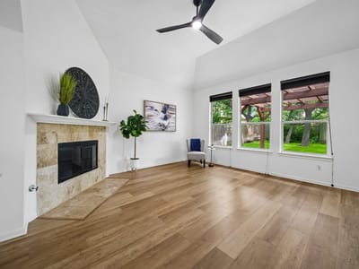 Living area at 3313 Burks LN - 4 bed 2 bath home