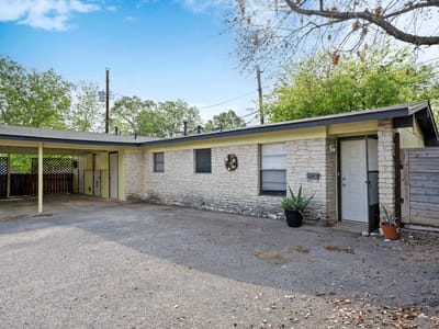 Primary bedroom at 3313 S Oak DR - Southridge Sec 01, Austin, TX