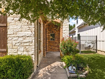 Kitchen at 332 Ancient Oak WAY - 3 bed 3 bath home