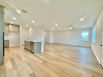 Photo 2 of 15 at 334 Young ST - 4 bed 2 bath home